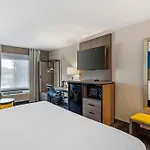 Comfort Inn & Suites Harrisburg-Hershey North