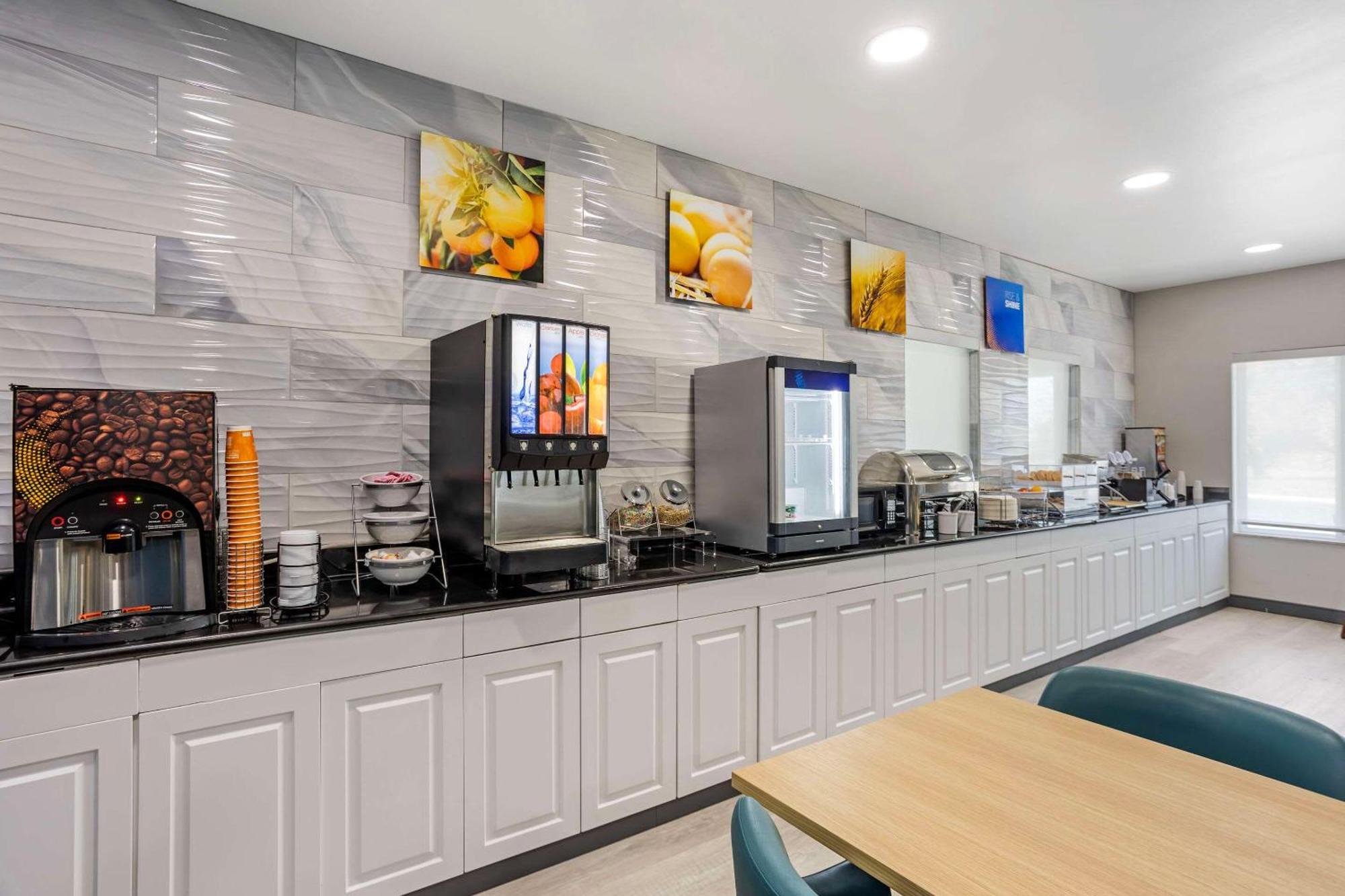 Hotel Comfort & Harrisburg-hershey North